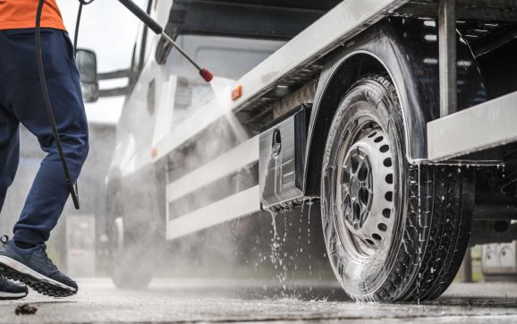 Why Keeping Your Truck and Trailer Clean Can Win You More Contracts