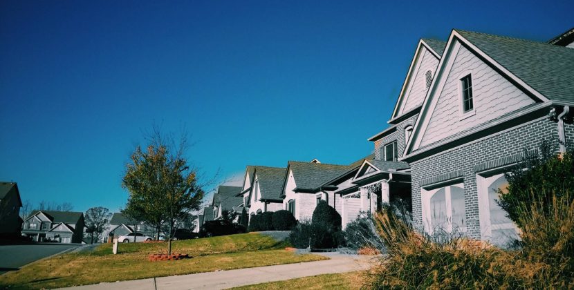 How to Grade a Neighborhood Before You Buy a House